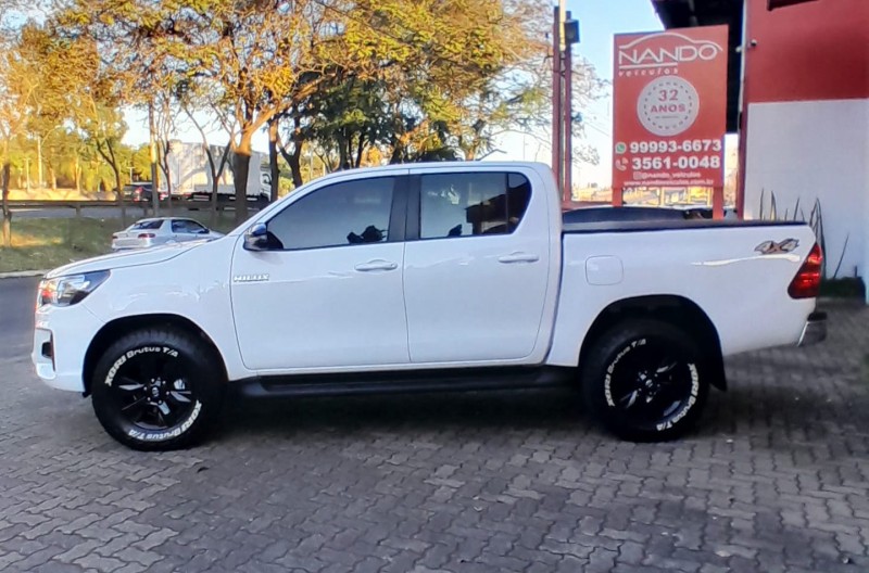 HILUX 2.8 SR 4X4 CD 16V DIESEL 4P MANUAL - 2020 - ESTâNCIA VELHA