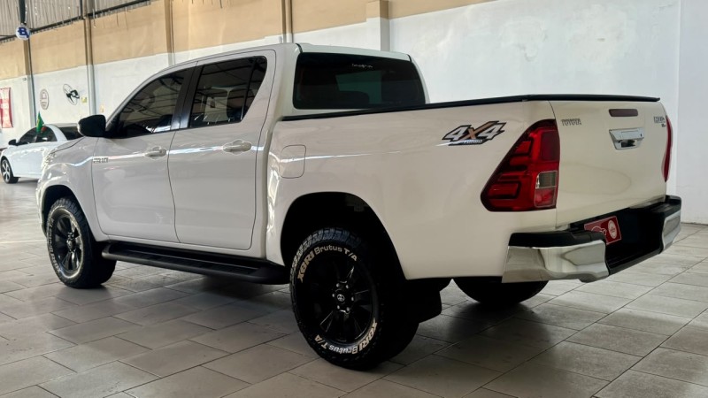 HILUX 2.8 SR 4X4 CD 16V DIESEL 4P MANUAL - 2020 - ESTâNCIA VELHA