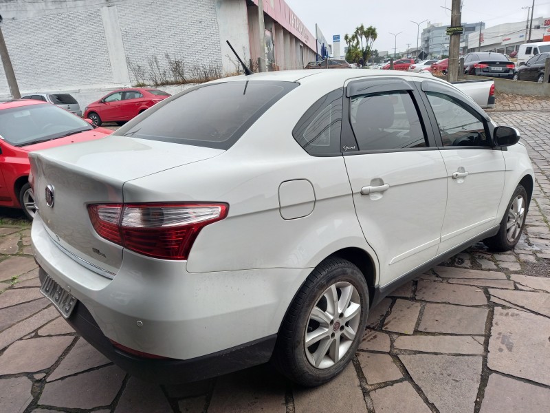 SIENA 1.4 MPI 8V FLEX 4P TETRAFUEL - 2014 - CAXIAS DO SUL