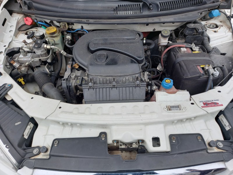SIENA 1.4 MPI 8V FLEX 4P TETRAFUEL - 2014 - CAXIAS DO SUL