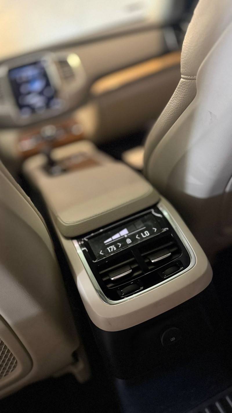 XC90 2.0 T8 INSCRIPTION 16V HÍBRIDO 4P AUTOMÁTICO - 2022 - CAXIAS DO SUL
