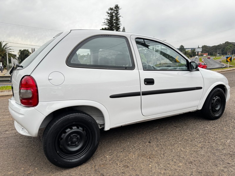 CORSA 1.0 MPF WIND 8V GASOLINA 2P MANUAL - 2001 - DOIS IRMãOS
