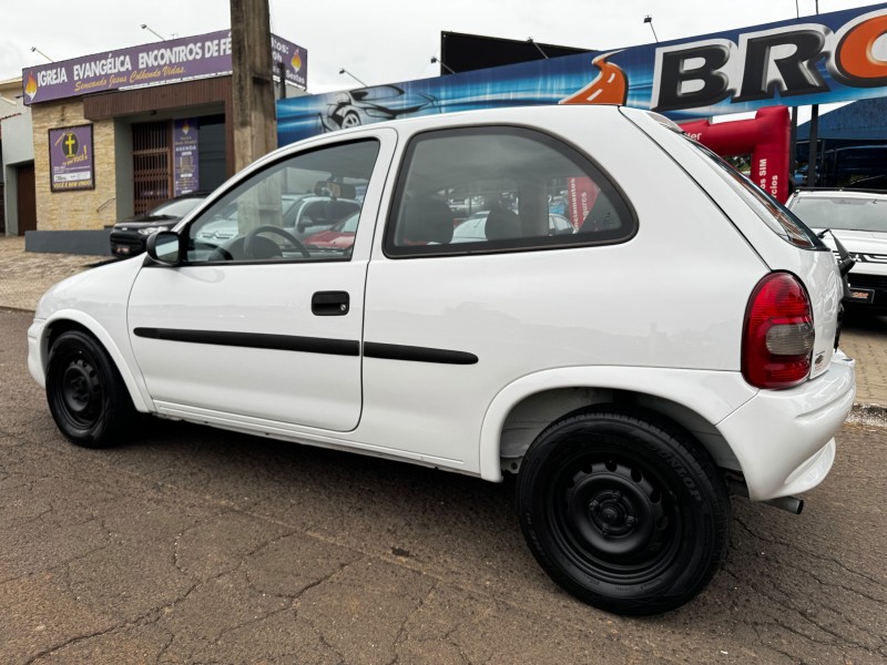 CORSA 1.0 MPF WIND 8V GASOLINA 2P MANUAL - 2001 - DOIS IRMãOS