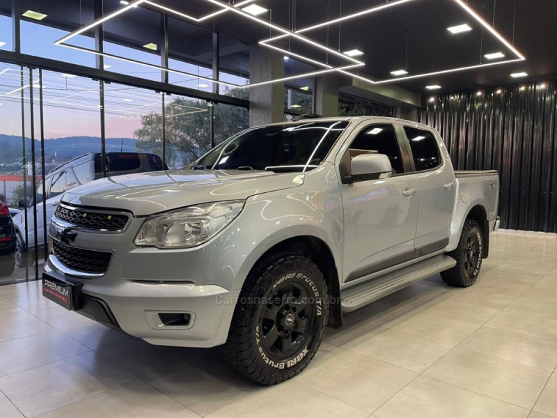 S10 2.8 LT 4X4 CD 16V TURBO DIESEL 4P AUTOMÁTICO - 2013 - DOIS IRMãOS