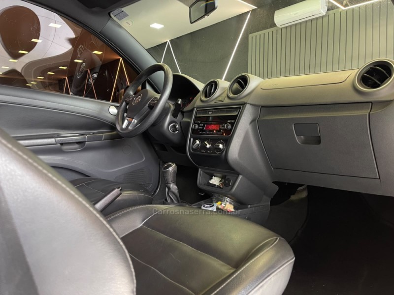 SAVEIRO 1.6 CROSS CE 8V FLEX 2P MANUAL - 2014 - DOIS IRMãOS