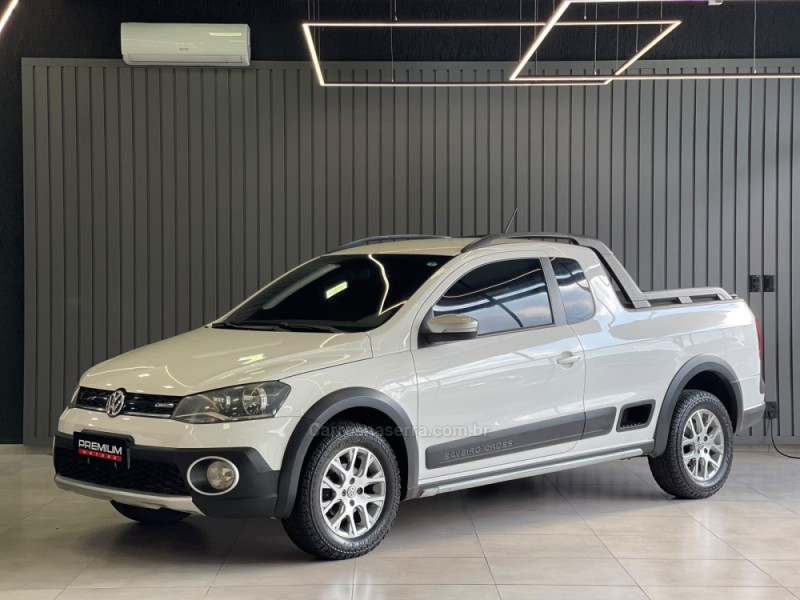 SAVEIRO 1.6 CROSS CE 8V FLEX 2P MANUAL - 2014 - DOIS IRMãOS