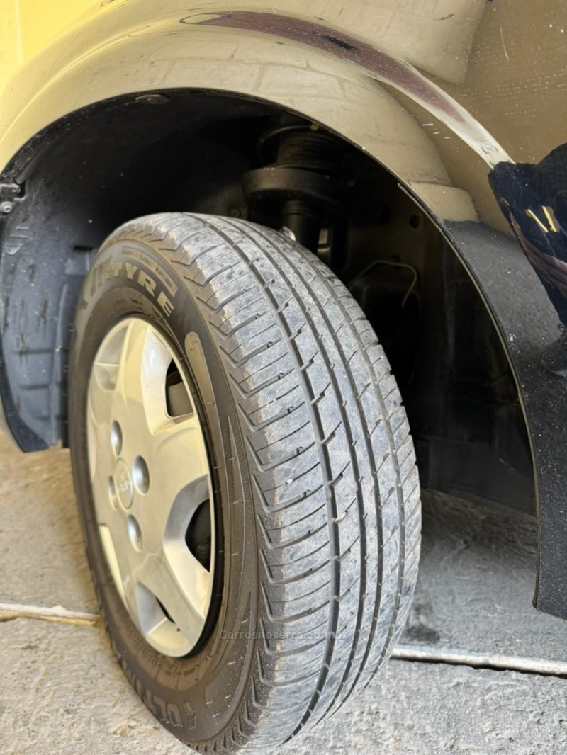 CELTA 1.0 MPFI LT 8V FLEX 4P MANUAL - 2014 - CAXIAS DO SUL