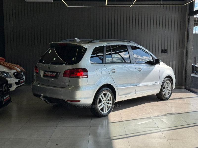 SPACEFOX 1.6 MSI HIGHLINE 16V FLEX 4P AUTOMATIZADO - 2015 - DOIS IRMãOS