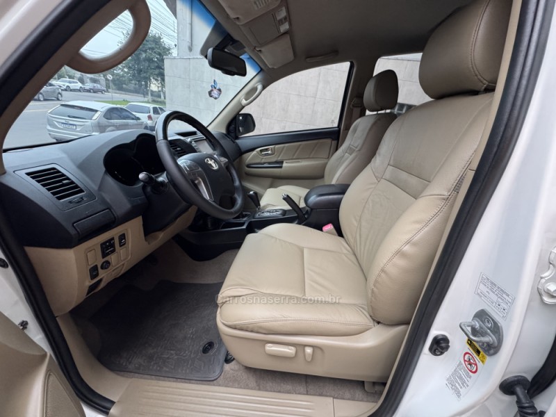 HILUX SW4 3.0 SRV 4X4 CD 16V TURBO INTERCOOLER DIESEL 4P AUTOMÁTICO - 2015 - GARIBALDI