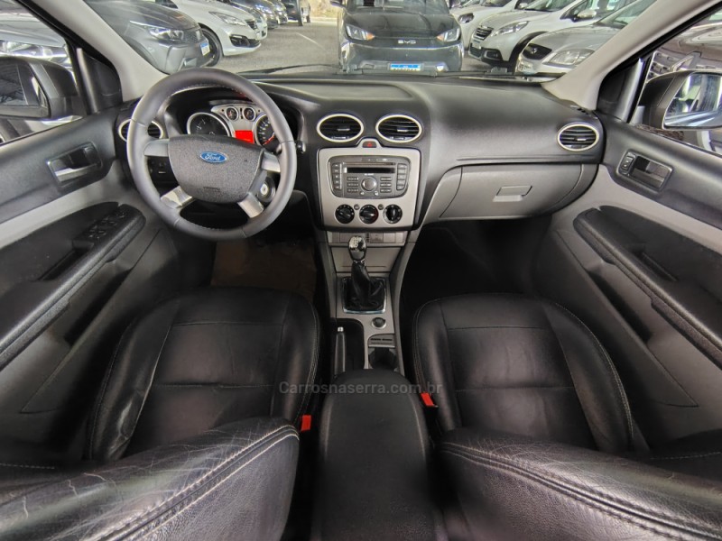 FOCUS 1.6 GLX 16V FLEX 4P MANUAL - 2012 - CAXIAS DO SUL