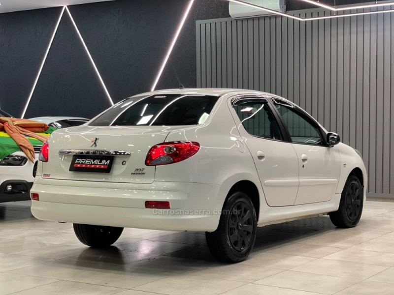 207 1.4 SEDAN XR PASSION 8V FLEX 4P MANUAL - 2013 - DOIS IRMãOS