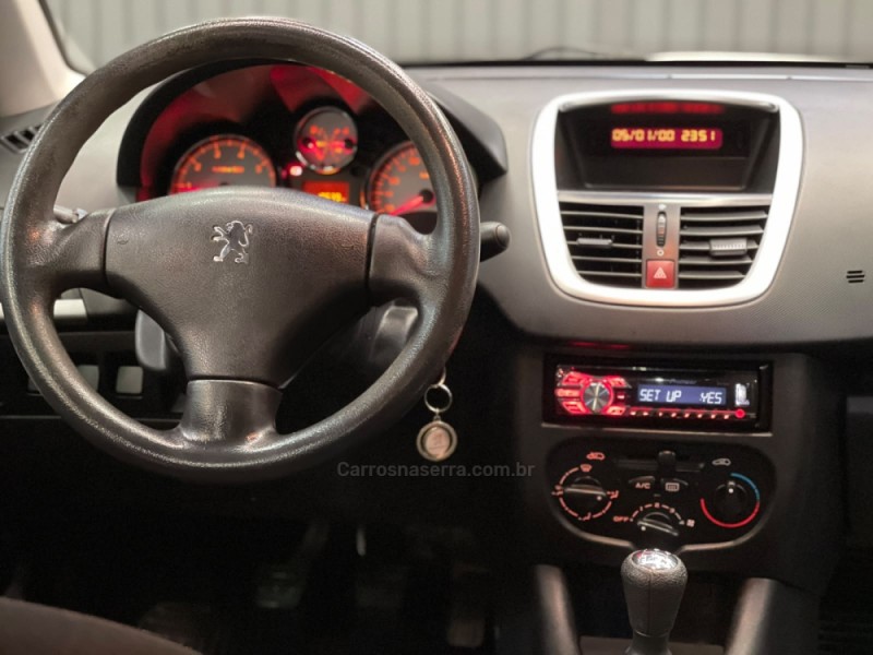207 1.4 SEDAN XR PASSION 8V FLEX 4P MANUAL - 2013 - DOIS IRMãOS