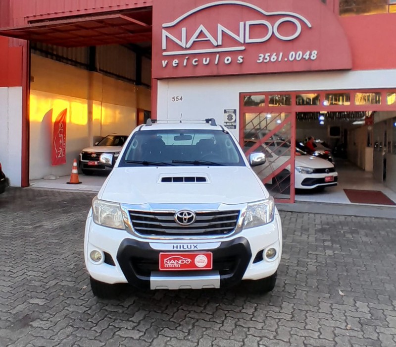 HILUX 3.0 STD 4X4 CD 16V TURBO INTERCOOLER DIESEL 4P MANUAL - 2012 - ESTâNCIA VELHA