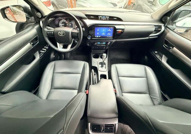HILUX 2.8 SRV 4X4 CD 16V DIESEL 4P AUTOMÁTICO - 2025 - TRêS COROAS
