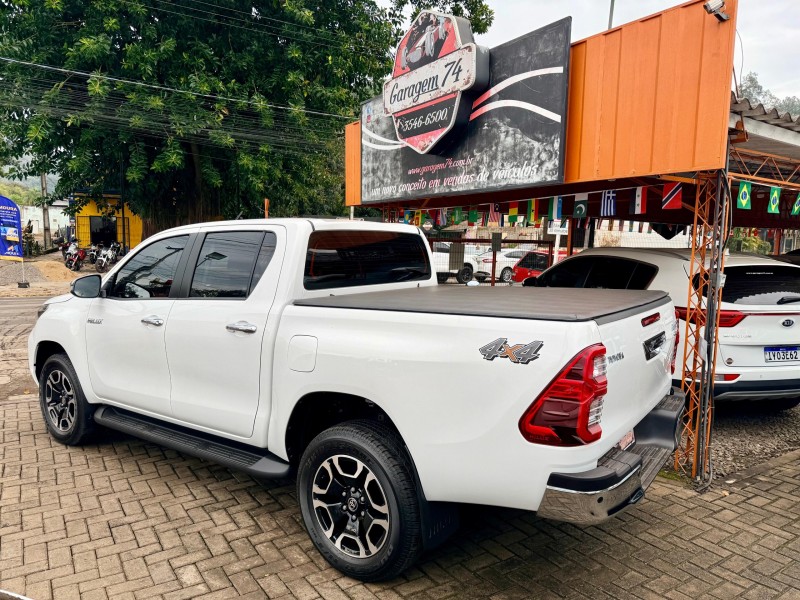 HILUX 2.8 SRV 4X4 CD 16V DIESEL 4P AUTOMÁTICO - 2025 - TRêS COROAS