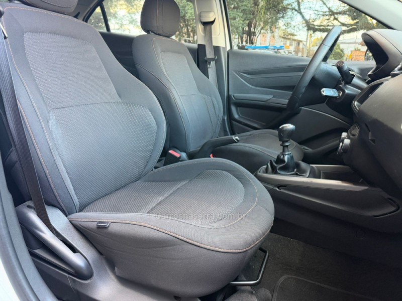 ONIX 1.4 MPFI LT 8V FLEX 4P MANUAL - 2013 - LAGOA VERMELHA
