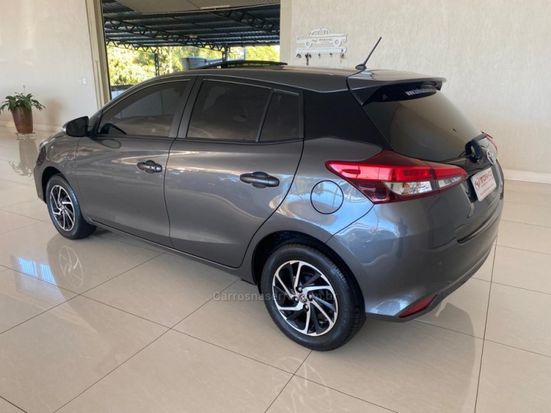 YARIS 1.5 XLS FLEX 4P AUTOMÁTICO - 2023 - LAJEADO