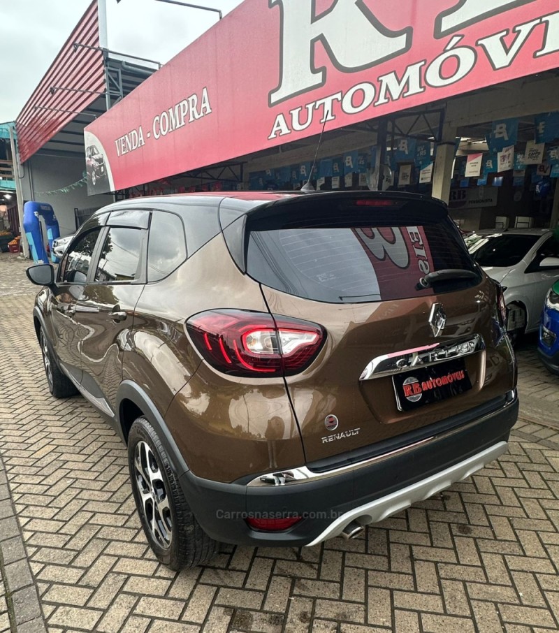 CAPTUR 2.0 16V FLEX INTENSE AUTOMÁTICO - 2018 - PAROBé