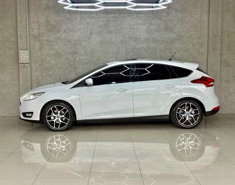 FOCUS 2.0 TITANIUM 16V FLEX 4P AUTOMÁTICO - 2018 - CAXIAS DO SUL