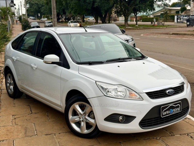 FOCUS 1.6 GLX SIGMA 16V FLEX 4P MANUAL - 2013 - LAGOA VERMELHA