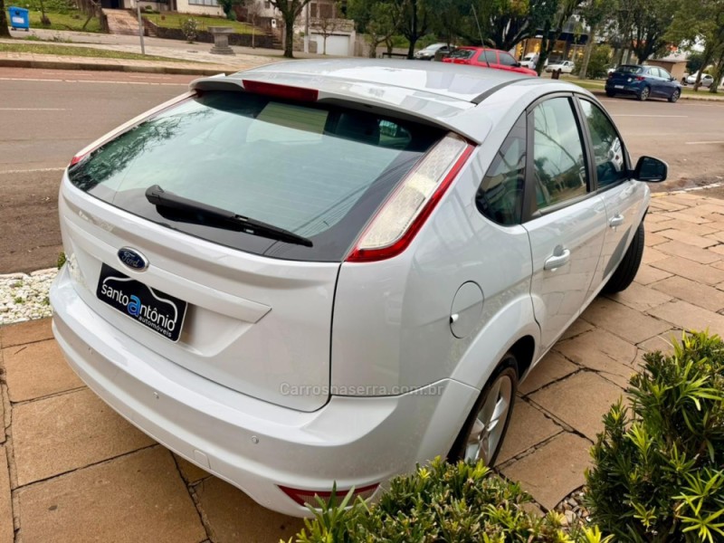 FOCUS 1.6 GLX SIGMA 16V FLEX 4P MANUAL - 2013 - LAGOA VERMELHA