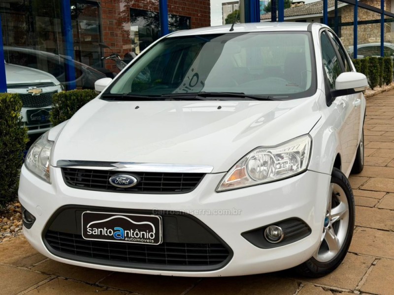 FOCUS 1.6 GLX SIGMA 16V FLEX 4P MANUAL - 2013 - LAGOA VERMELHA