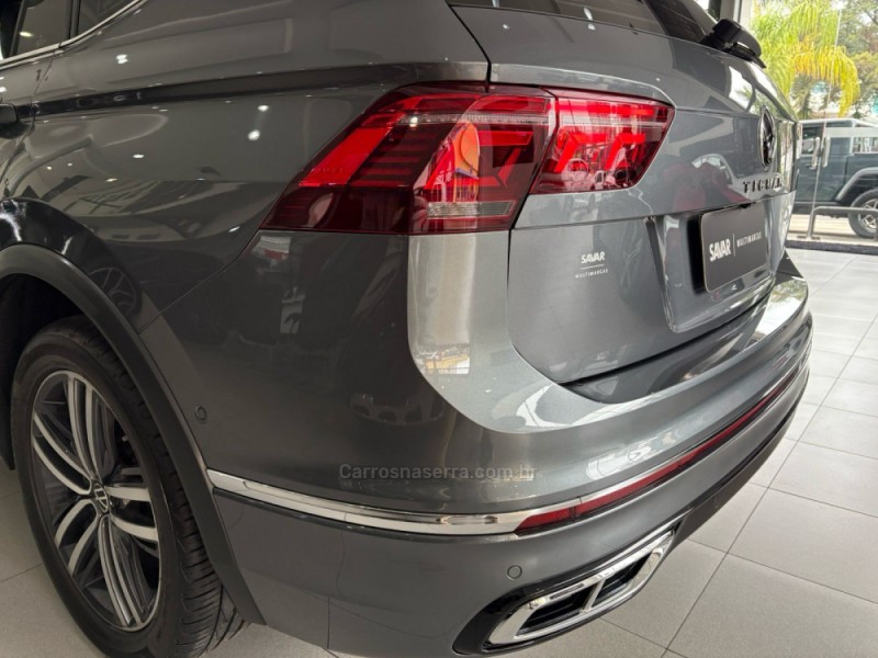 TIGUAN 2.0 ALLSPACE R-LINE 300 TSI GASOLINA 4P AUTOMÁTICO - 2024 - NOVO HAMBURGO