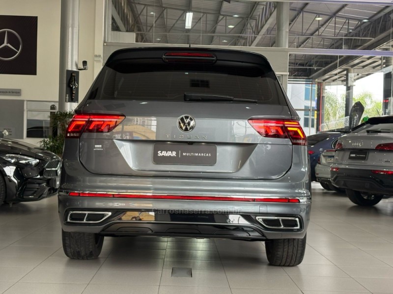TIGUAN 2.0 ALLSPACE R-LINE 300 TSI GASOLINA 4P AUTOMÁTICO - 2024 - NOVO HAMBURGO