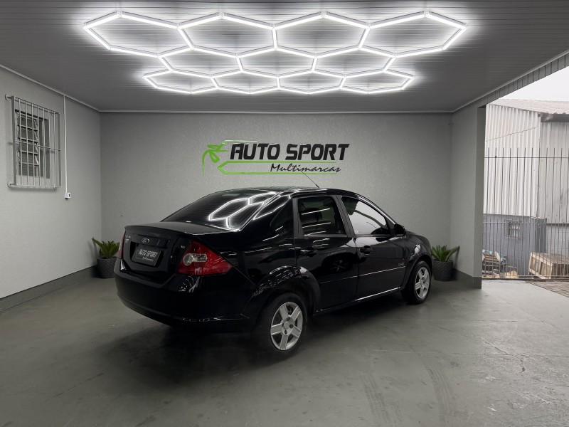 FIESTA 1.6 MPI SEDAN 8V FLEX 4P MANUAL - 2009 - CAXIAS DO SUL