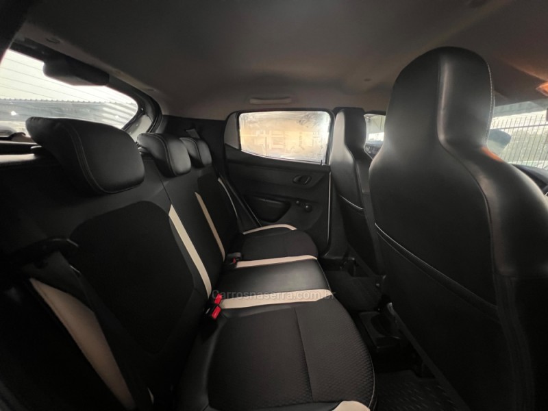 KWID 1.0 12V SCE FLEX INTENSE MANUAL - 2019 - BOM PRINCíPIO