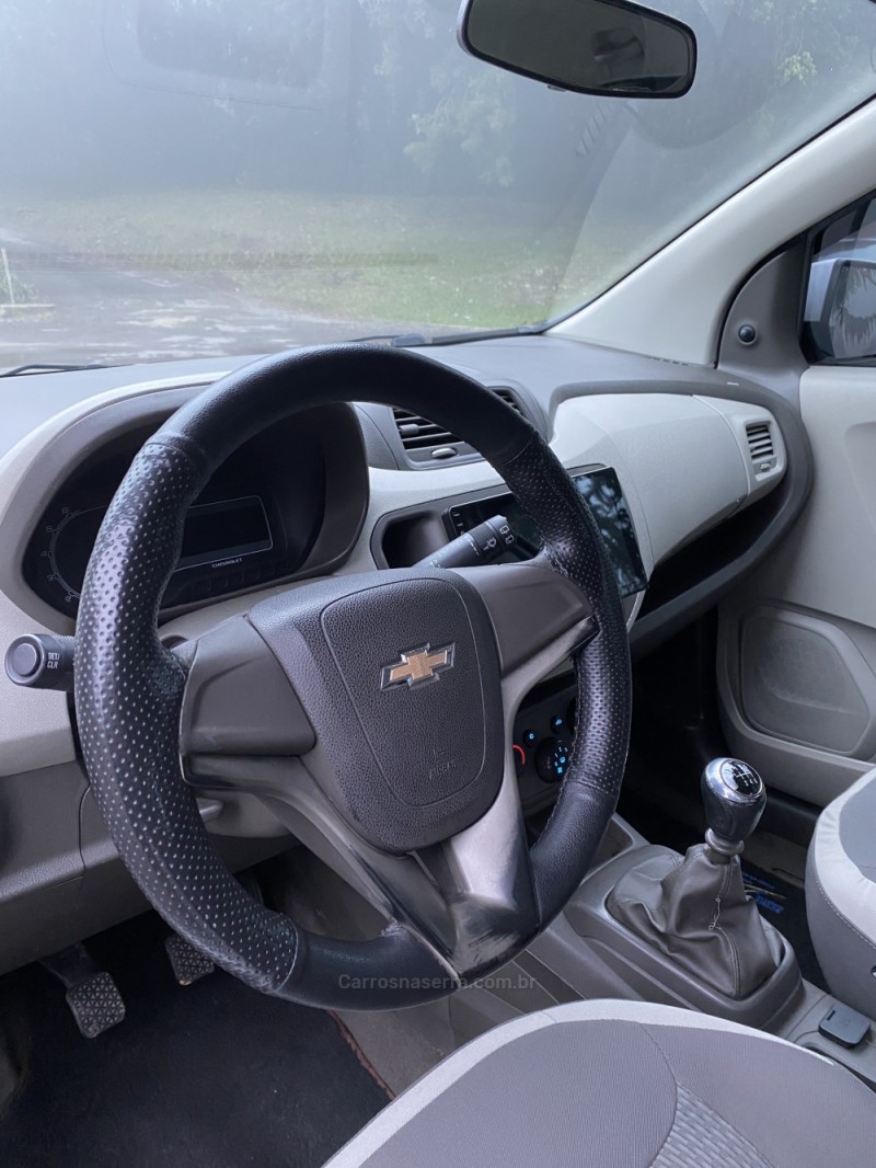 SPIN 1.8 LT 8V FLEX 4P MANUAL - 2014 - FARROUPILHA