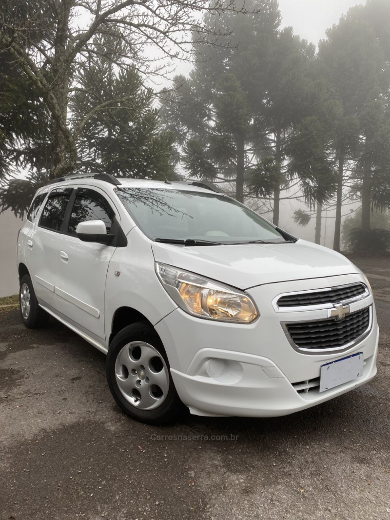 SPIN 1.8 LT 8V FLEX 4P MANUAL - 2014 - FARROUPILHA