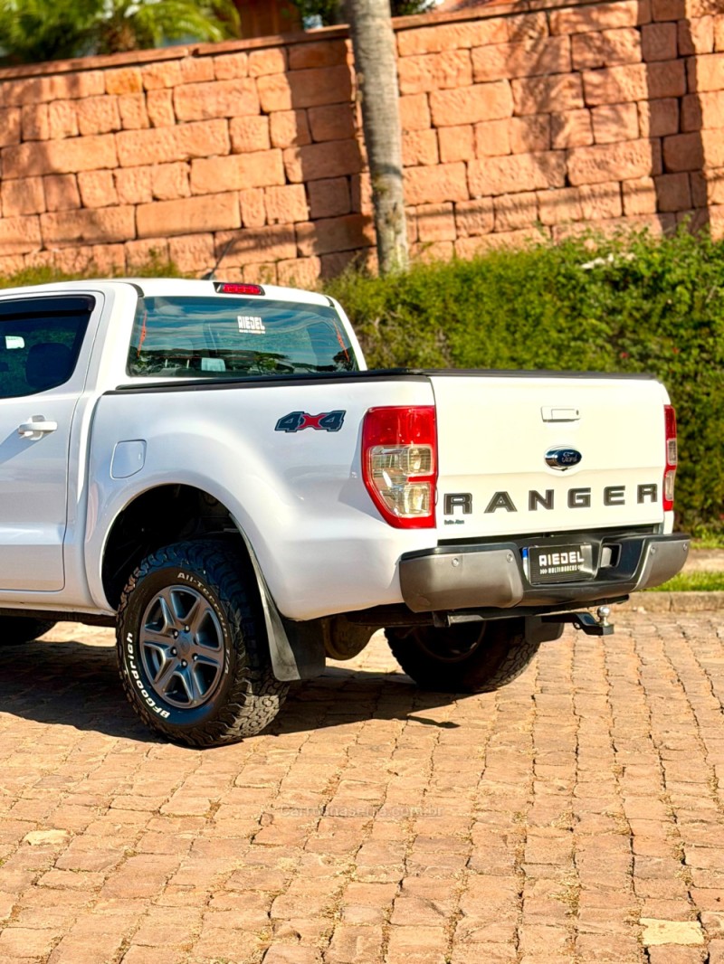 RANGER 2.2 XLS 4X4 CD 16V DIESEL 4P AUTOMÁTICO - 2020 - VENâNCIO AIRES