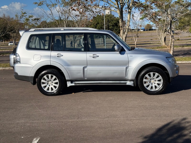 PAJERO FULL 3.8 HPE 4X4 V6 24V GASOLINA 4P AUTOMÁTICO - 2008 - BENTO GONçALVES