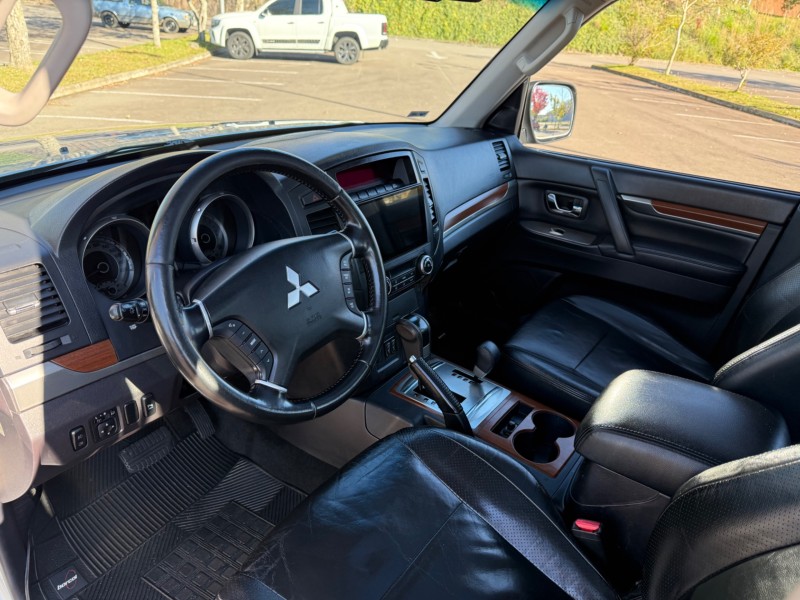 PAJERO FULL 3.8 HPE 4X4 V6 24V GASOLINA 4P AUTOMÁTICO - 2008 - BENTO GONçALVES