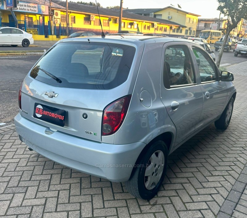 CELTA 1.0 MPFI LT 8V FLEX 4P MANUAL - 2012 - PAROBé