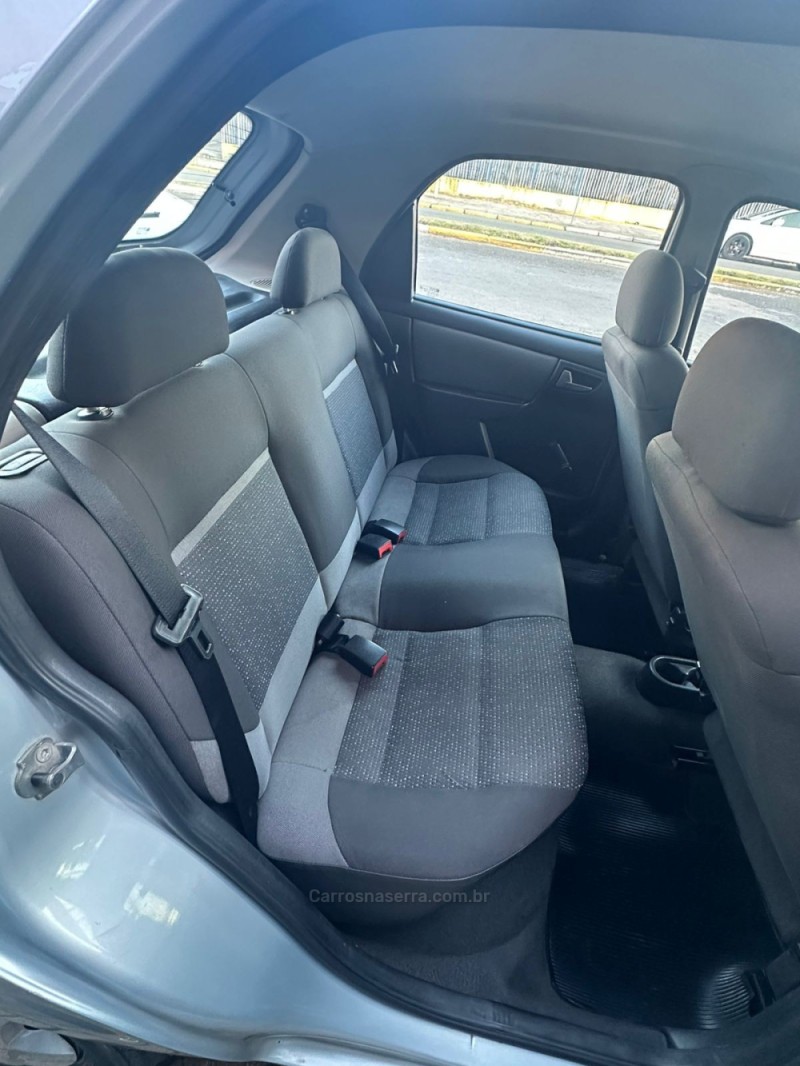 CELTA 1.0 MPFI LT 8V FLEX 4P MANUAL - 2012 - PAROBé
