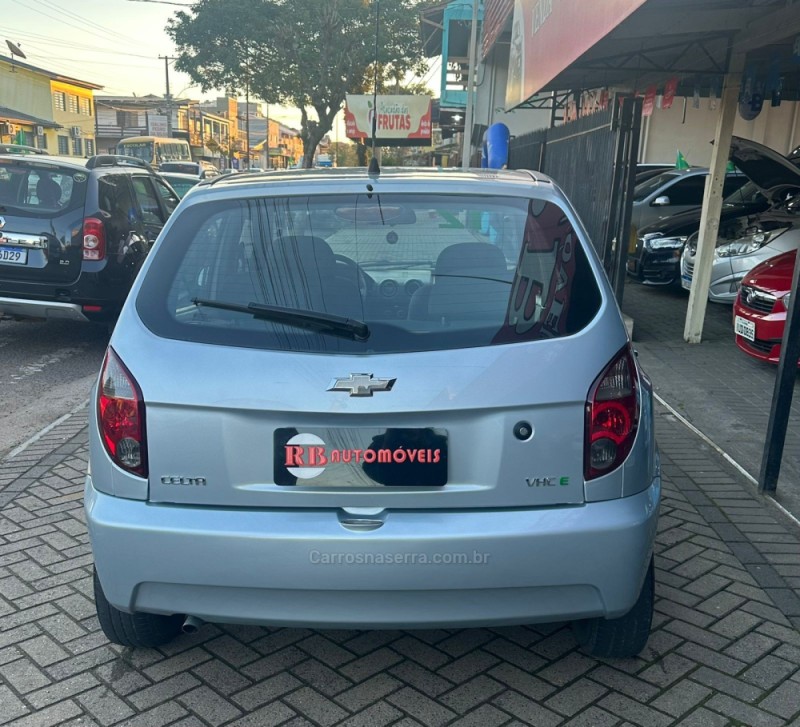 CELTA 1.0 MPFI LT 8V FLEX 4P MANUAL - 2012 - PAROBé