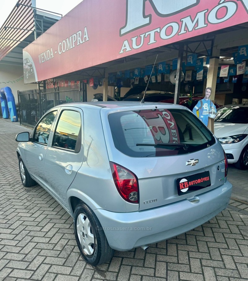 CELTA 1.0 MPFI LT 8V FLEX 4P MANUAL - 2012 - PAROBé
