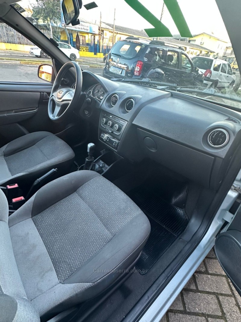 CELTA 1.0 MPFI LT 8V FLEX 4P MANUAL - 2012 - PAROBé