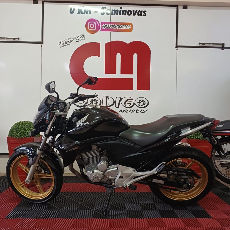 CB 300R  - 2015 - VERANóPOLIS
