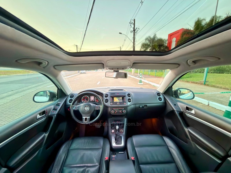 TIGUAN 2.0 TSI 16V TURBO GASOLINA 4P TIPTRONIC - 2014 - ESTâNCIA VELHA