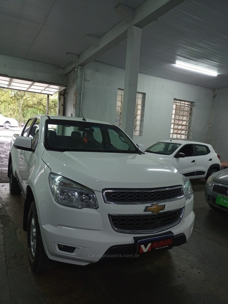 S10 2.4 LT 4X2 CD 8V FLEX 4P MANUAL - 2015 - BENTO GONçALVES
