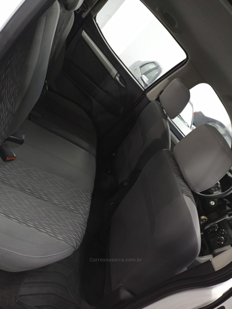 S10 2.4 LT 4X2 CD 8V FLEX 4P MANUAL - 2015 - BENTO GONçALVES