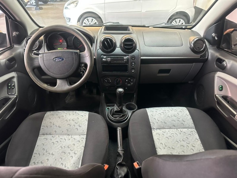 FIESTA 1.0 MPI CLASS HATCH 8V FLEX 4P MANUAL - 2009 - CAXIAS DO SUL