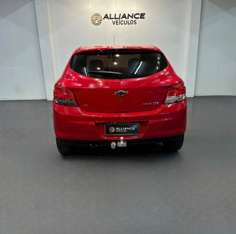 ONIX 1.4 MPFI LTZ 8V FLEX 4P MANUAL - 2015 - CAXIAS DO SUL