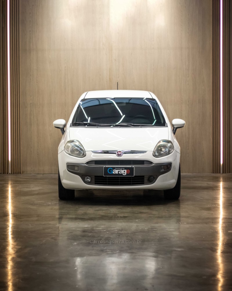 PUNTO 1.6 ESSENCE 16V FLEX 4P MANUAL - 2013 - CAXIAS DO SUL