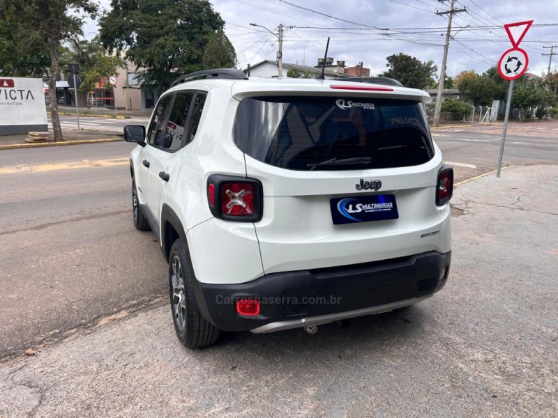 RENEGADE 1.8 16V FLEX SPORT 4P MANUAL - 2018 - VENâNCIO AIRES