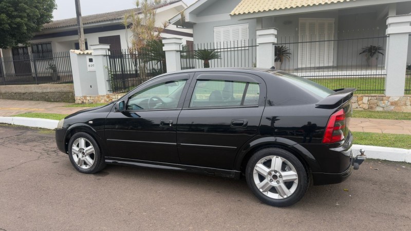 ASTRA  - 2004 - FELIZ