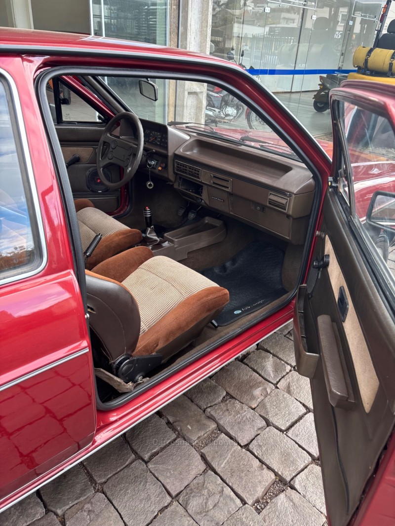 VOYAGE 1.8 LS ÁLCOOL 2P MANUAL - 1985 - SãO MARCOS